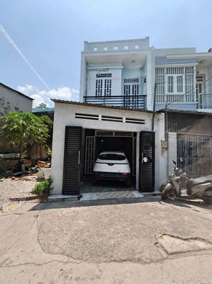 NHÀ 2 TẦNG ÔTÔ NGỦ TRONG NHÀ GẦN Lê VĂN VIỆT