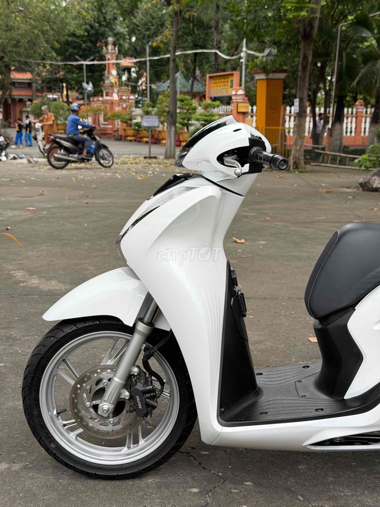 HT GÓP ĐẬU💯Sh 125 BSTP 9chủ Xe Đẹp Ít Đi Bán & GL. Mua bán Xe máy tại Quận Tân Bình Tp Hồ Chí Minh được đăng bởi CươngCương hình 7