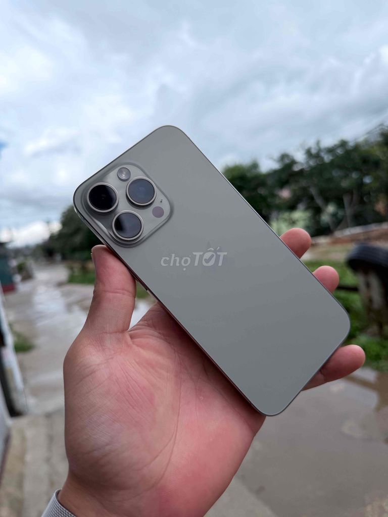 iPhone 15 Pro Max 256GB Xám VN/A 99%. Mua bán Điện thoại tại Thành phố Đà Lạt Lâm Đồng được đăng bởi LỘC ĐÀ LẠT hình 1