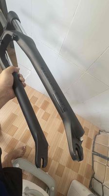 Phuộc SR Suntour XCE28 Đen 29 inch