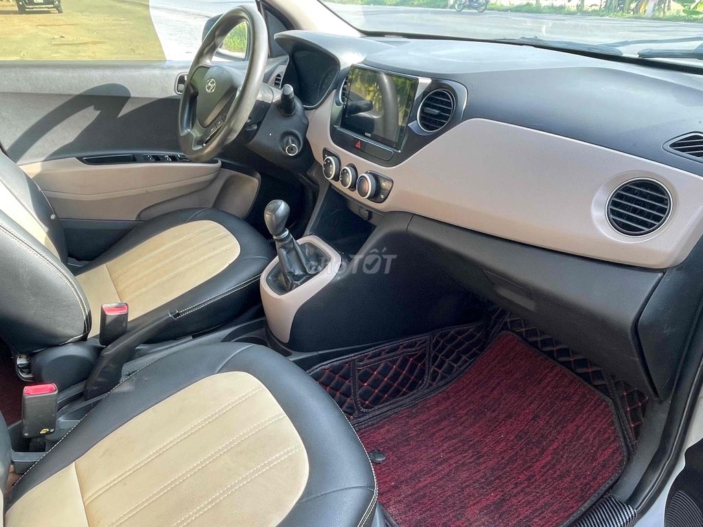 Hyundai Grand i10 2015 1.0 Base - 1234 km. Mua bán Ô tô tại Huyện Nam Trực Nam Định được đăng bởi Nguyễn Văn Hoàn hình 3