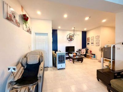 Cần bán căn hộ góc tầng cao chung cư Thế Hệ Mới quận 1, NGOÀI RANH TOD
