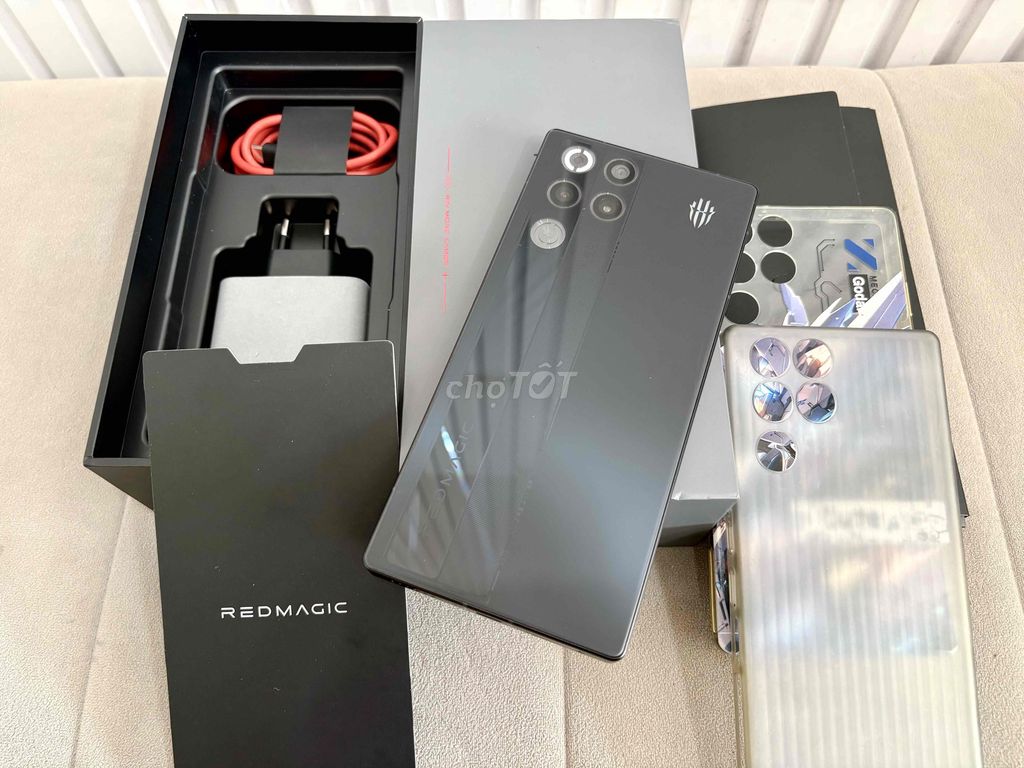 RedMagic 11Pro 5G 12/256 FPT FUllbox bh 03/2027. Mua bán Điện thoại tại Quận Đống Đa Hà Nội được đăng bởi Quý Hoàng hình 1
