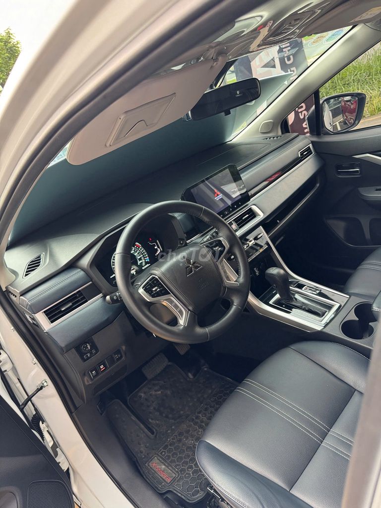 Mitsubishi Xpander Cross 2025 Premium 21.000 km. Mua bán Ô tô tại Quận Bình Tân Tp Hồ Chí Minh được đăng bởi Tưởng Thông hình 8