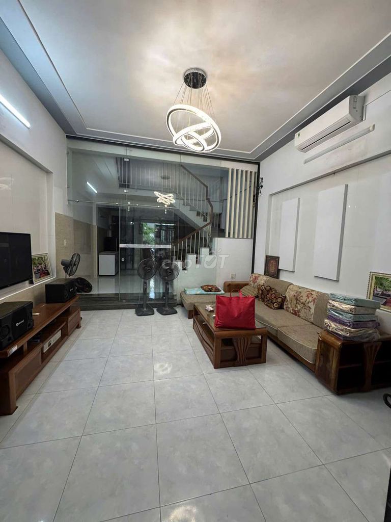 Аренда · 3 комн. · 107 м² · Quận Liên Chiểu, ул. Bàu Mạc