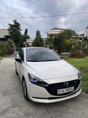 Mazda 2 2020 Trắng 52000 km. Mua bán Ô tô tại Thành phố Thủ Dầu Một Bình Dương được đăng bởi út