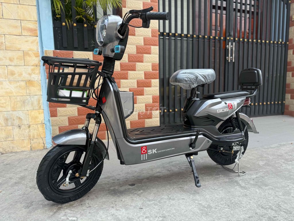 YADEA Sk8 MỚI 100% ,XINHAN TRƯỚC SAU ĐẦY ĐỦ. Mua bán Xe điện tại Quận Bình Tân Tp Hồ Chí Minh được đăng bởi thúy An bike hình 3