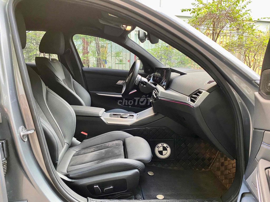 BMW 320i M Sport 2024 - 15000 km. Mua bán Ô tô tại Quận Thanh Xuân Hà Nội được đăng bởi Trần Trí Cường hình 16