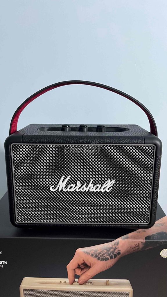 Loa Marshall kilburn 2 black 99% (nobox, sạc zin)