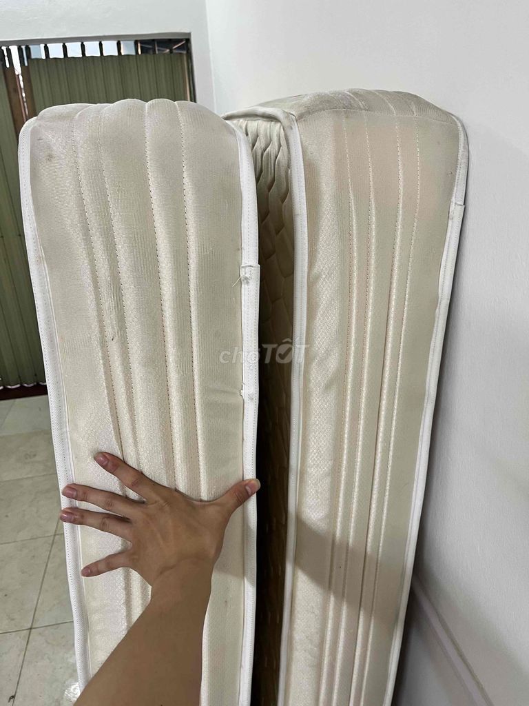 Nệm lò xo 1m6 x 2m màu Kem. Mua bán Giường, chăn ga gối nệm tại Huyện Thanh Trì Hà Nội được đăng bởi Thắnggg hình 1
