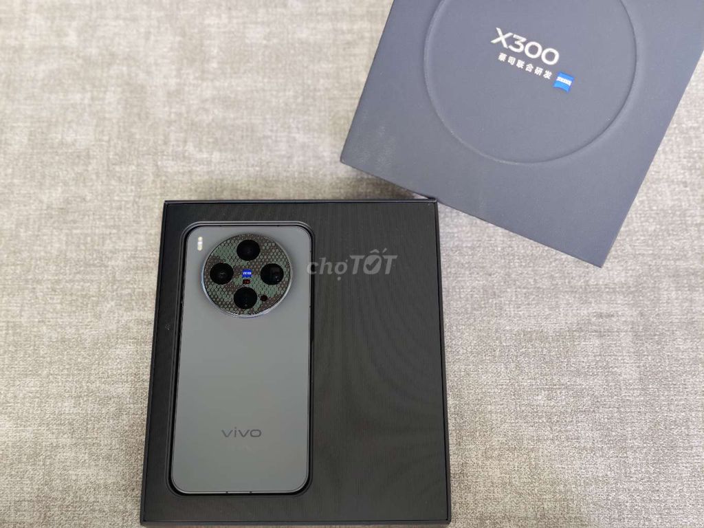 Vivo X300 256GB Đen Like New Fullbox 99%. Mua bán Điện thoại tại Quận 3 Tp Hồ Chí Minh được đăng bởi Minh Phạm hình 1