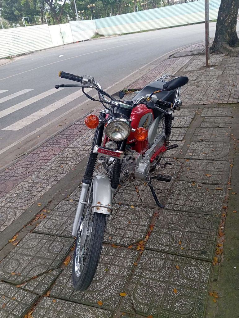 Honda DT-67 2023 Đỏ bạc. Mua bán Xe máy tại Huyện Hóc Môn Tp Hồ Chí Minh được đăng bởi Tuấn hình 9