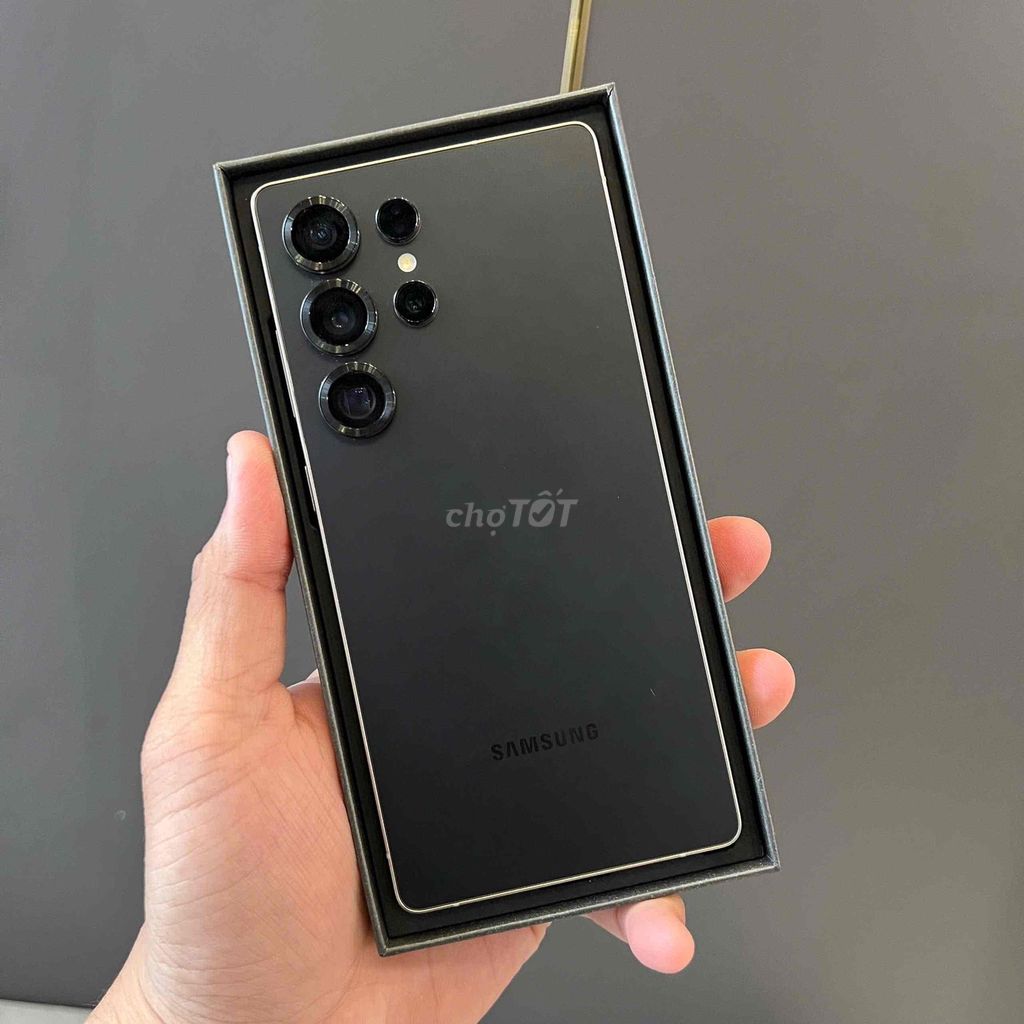 Samsung Galaxy S25 Ultra 256GB Đen Titan CBH 07/27. Mua bán Điện thoại tại Quận 8 Tp Hồ Chí Minh được đăng bởi CA REM BÁN TÁO hình 1