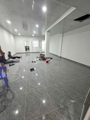 Nhà phố 90 m² · 1 PN · Đường Lê Đại Hành
