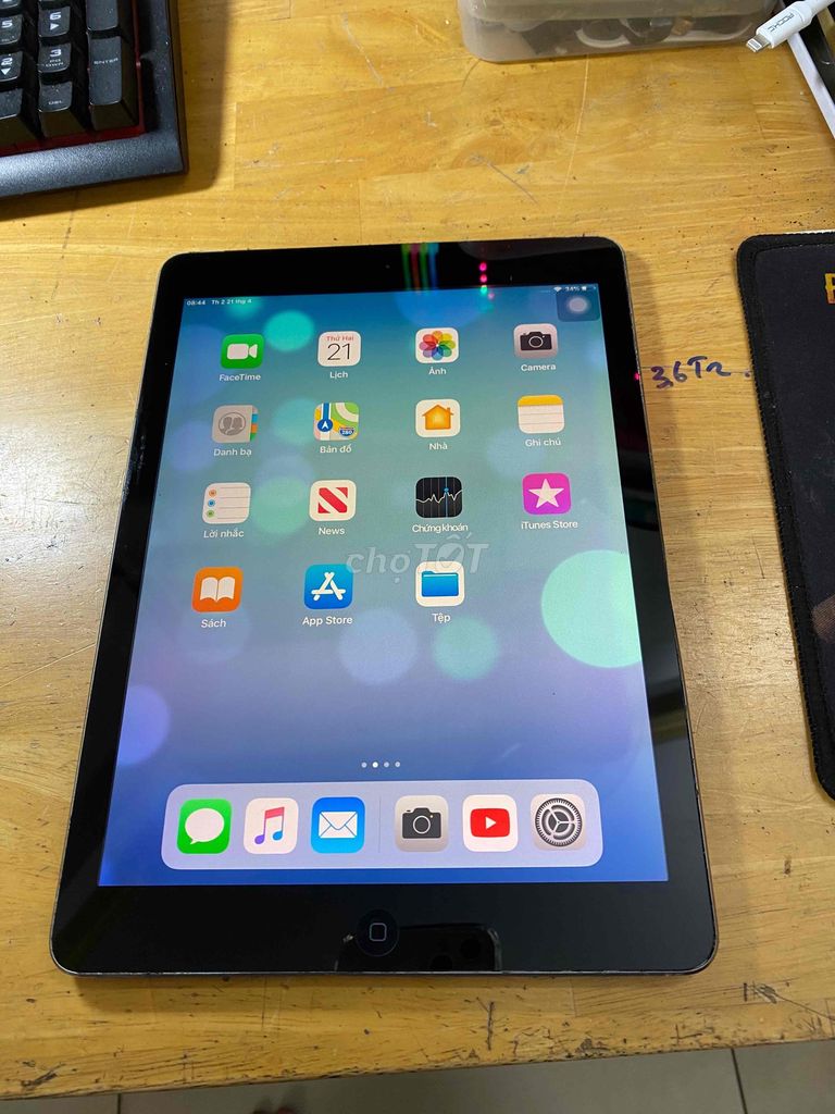 ipad air 32gb 4g giá rẻ. Mua bán Máy tính bảng tại Quận 8 Tp Hồ Chí Minh được đăng bởi anh lục hình 2