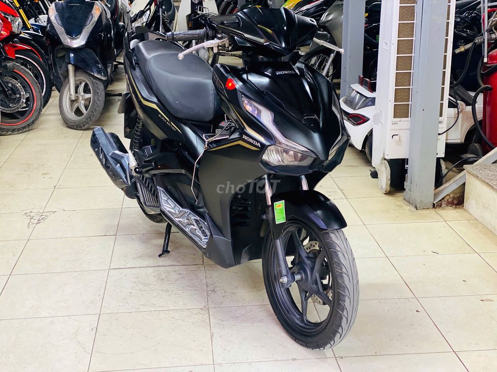 XE MÁY THỊNH PHÁT - HONDA AIRBLADE 125  ĐEN NHÁM. Mua bán Xe máy tại Quận Nam Từ Liêm Hà Nội được đăng bởi XE MÁY THỊNH PHÁT XE LƯỚT GIÁ RẺ hình 3