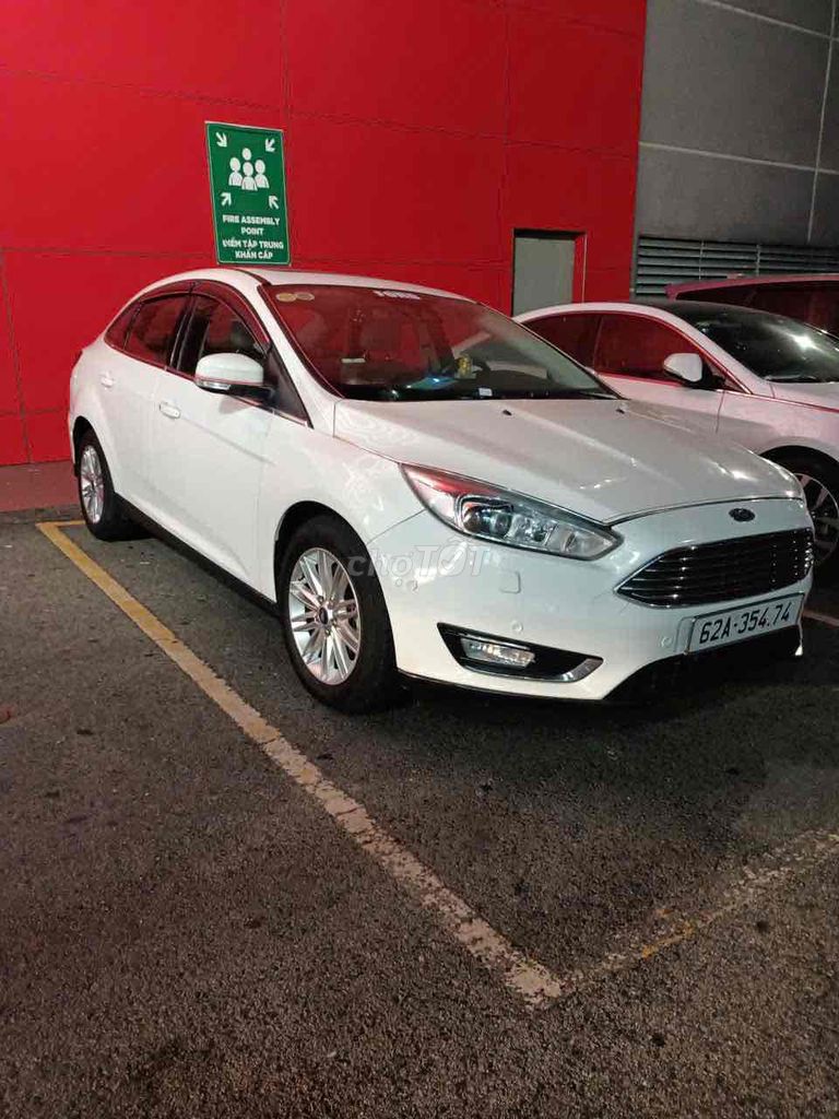 Chính chủ cà vẹt bán xe Ford Focus 2016. Mua bán Ô tô tại Thành phố Thủ Dầu Một Bình Dương được đăng bởi Ms Ân Ân hình 2