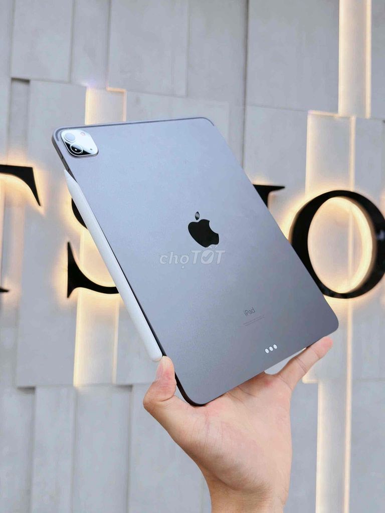 iPad Pro M1 256GB Gray Like New P100% sạc Ít. Mua bán Máy tính bảng tại Quận Thanh Khê Đà Nẵng được đăng bởi Thiện Lê TShop 16 Lê Đình Lý hình 1