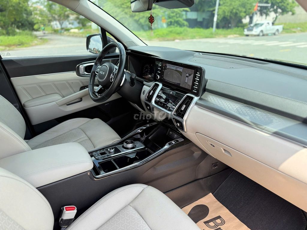 Kia Sorento 2021 Signature 2.2 AT AWD - 78000 km. Mua bán Ô tô tại Thành phố Thủ Đức Tp Hồ Chí Minh được đăng bởi DIAMOND CARS hình 6
