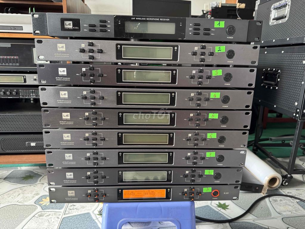 Micro không dây LE K-80 Xám Karaoke. Mua bán Tivi, Âm thanh tại Thành phố Dĩ An Bình Dương được đăng bởi Khôi  hình 1