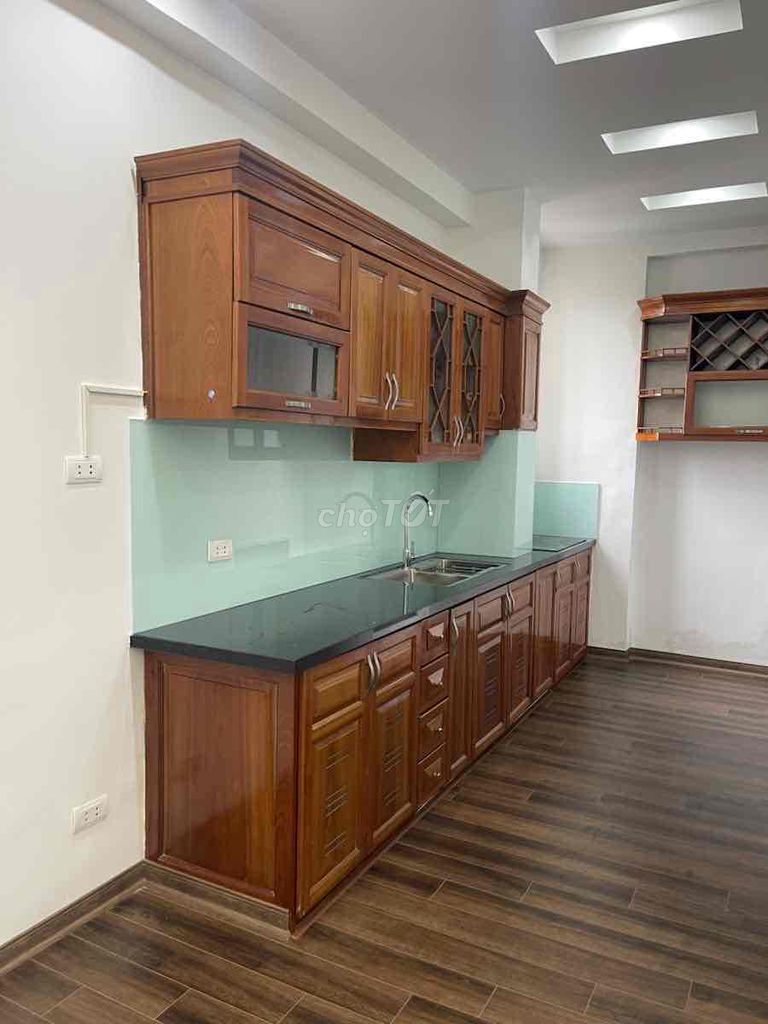 TRUNG TÂM CẦU GIẤY CĂN HỘ 2 NGỦ 2WC. P404