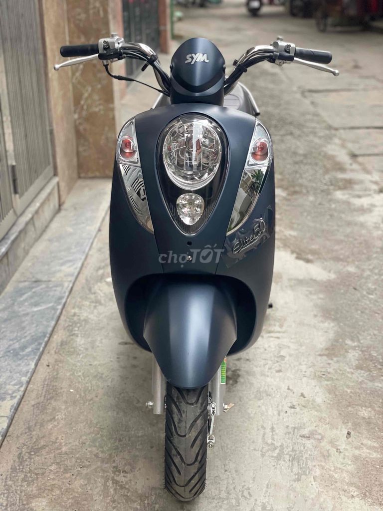 Xe ga 50cc Elite mới mua 3 ngày đi 25km. Mua bán Xe máy tại Quận Hoàng Mai Hà Nội được đăng bởi Xe Điện Phát Đạt hình 2