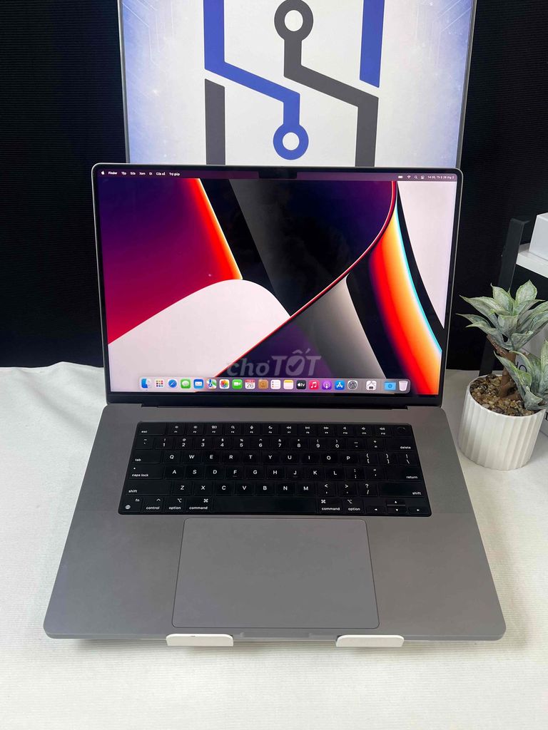 Macbook Pro 16" M1 Pro 16/1TB Gray 99% Pin 97%. Mua bán Laptop tại Quận Tân Bình Tp Hồ Chí Minh được đăng bởi Trần Nhật Khang hình 1