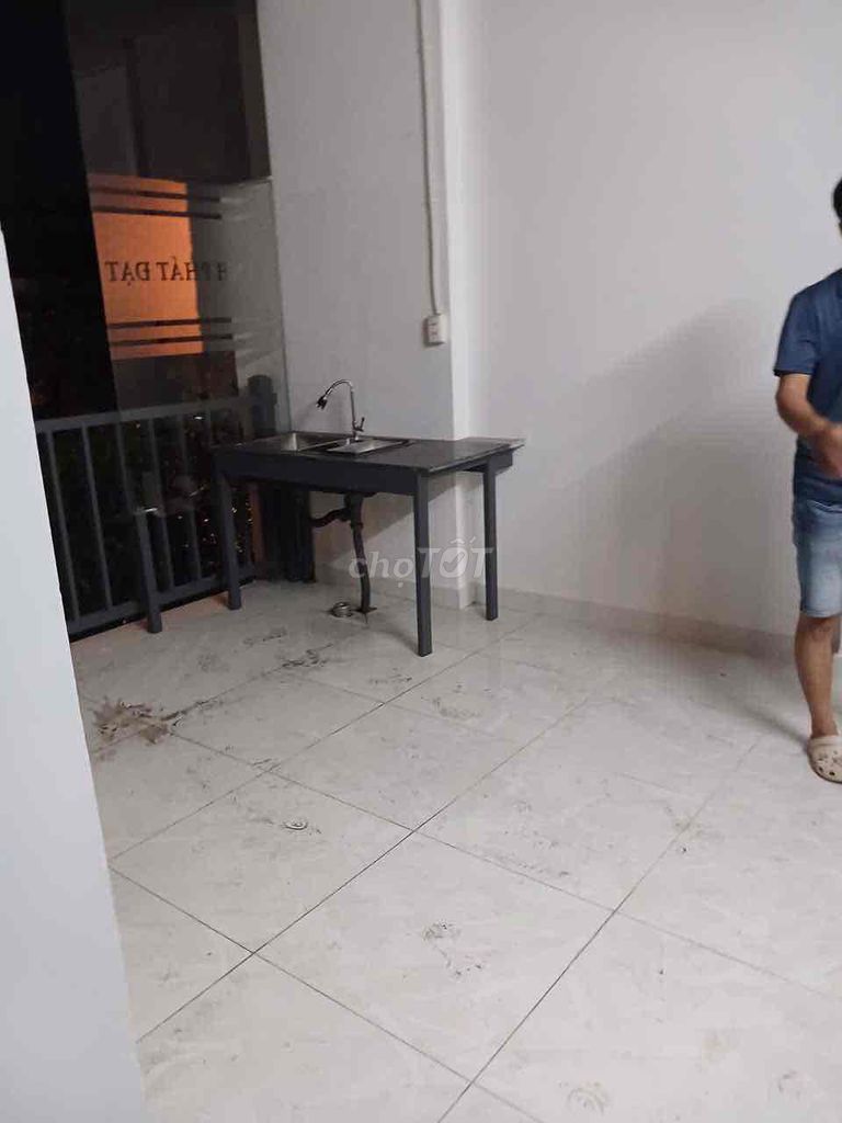 cho thuê tầng 2, 4.5x20m, 2pn, 1wc, lối đi riêng, KDC An Sương, Q12