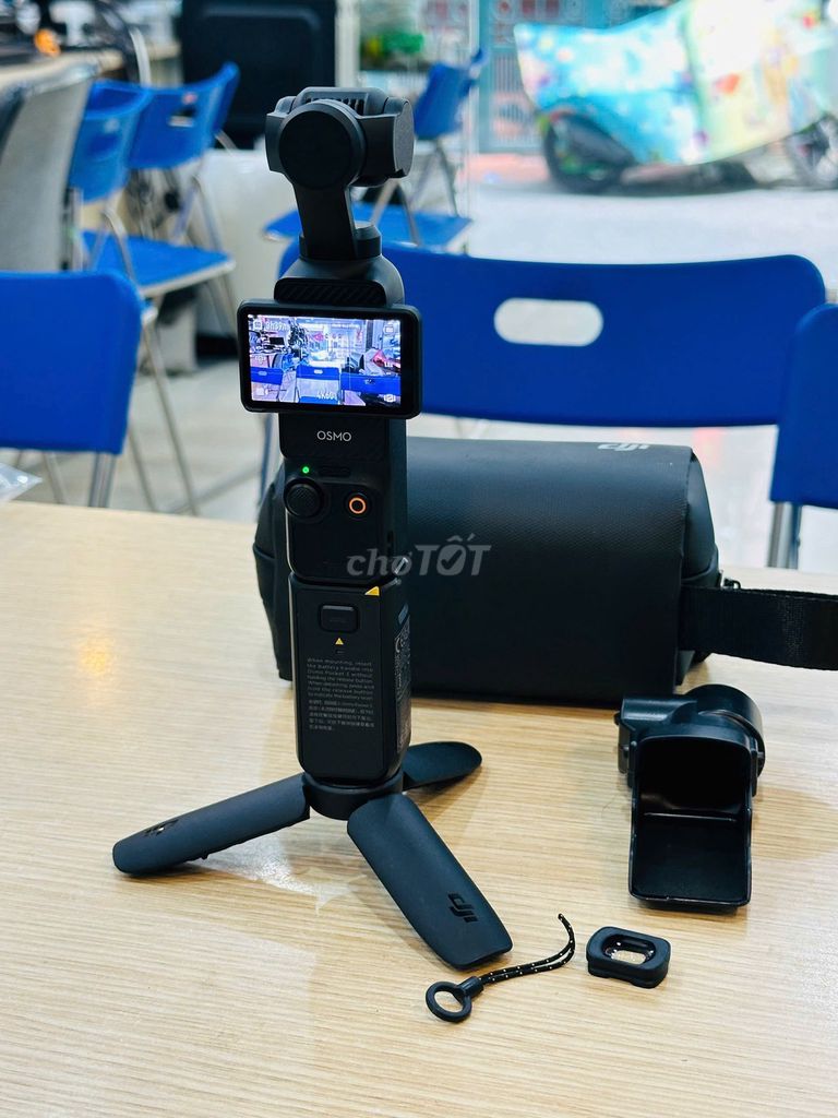  DJI Pocket 3 Creator Combo Chính hãng FPT SHOP. Mua bán Máy ảnh, Máy quay tại Quận Đống Đa Hà Nội được đăng bởi Thế Hoàng hình 1