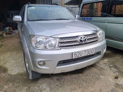 Toyota Fortuner 2010 2.5G - 142000 km