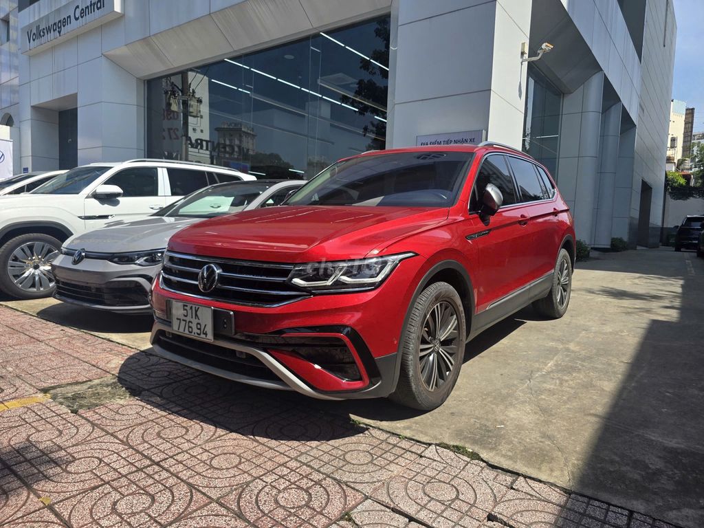 Volkswagen Tiguan. Mua bán Ô tô tại Quận 3 Tp Hồ Chí Minh được đăng bởi Volkswagen Central hình 3