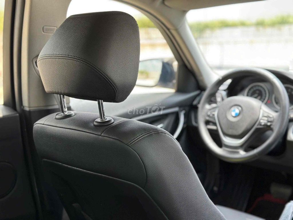 BMW 3 Series 2***00 km. Mua bán Ô tô tại Quận Long Biên Hà Nội được đăng bởi Nguyễn Thanh Phúc hình 8