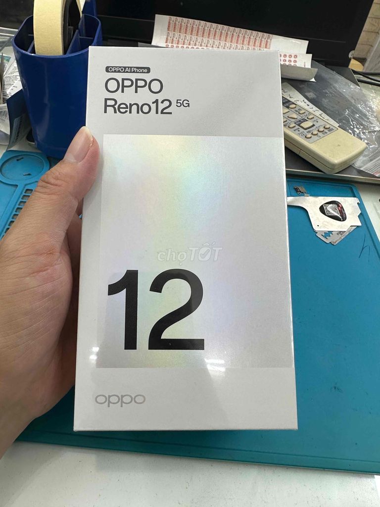 Oppo Reno 12 5G 8/256 Gold New Chính Hãng