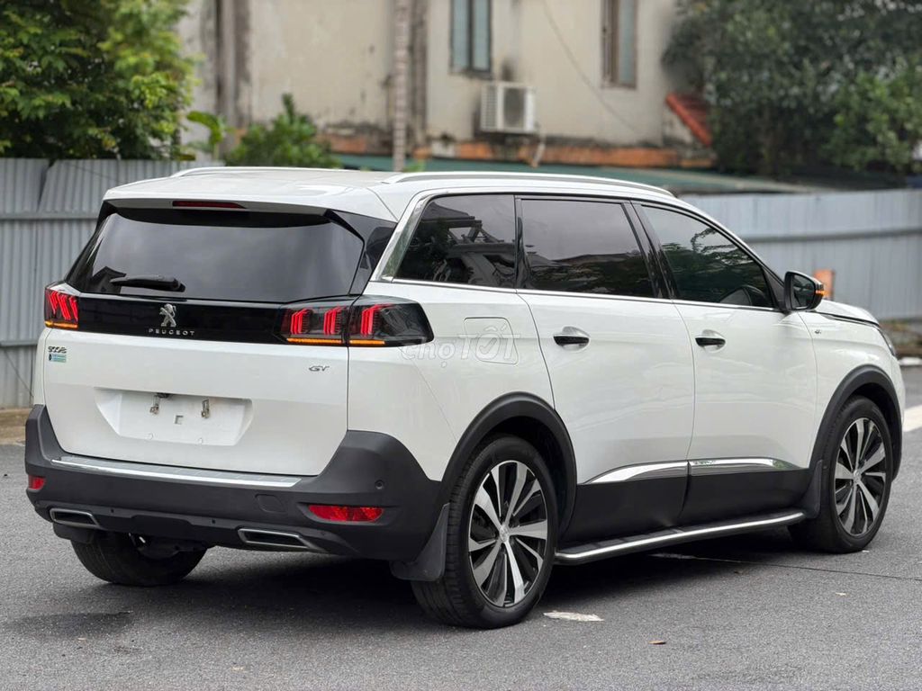 Peugeot 5008 GT 2022 Максимальная комплектация Белый 60000 км