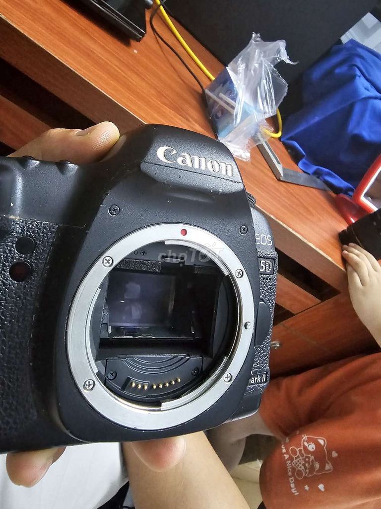 Máy ảnh Canon EOS 5D Mark II Đen. Mua bán Máy ảnh, Máy quay tại Huyện Buôn Đôn Đắk Lắk được đăng bởi Mr Bean hình 1