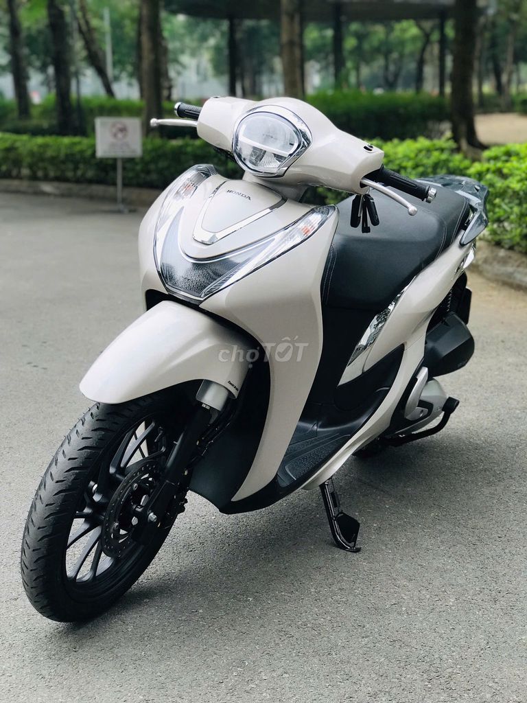 Honda SH Mode 2020 Xám. Mua bán Xe máy tại Quận Hoàng Mai Hà Nội được đăng bởi Xe may Duc Anh hình 5