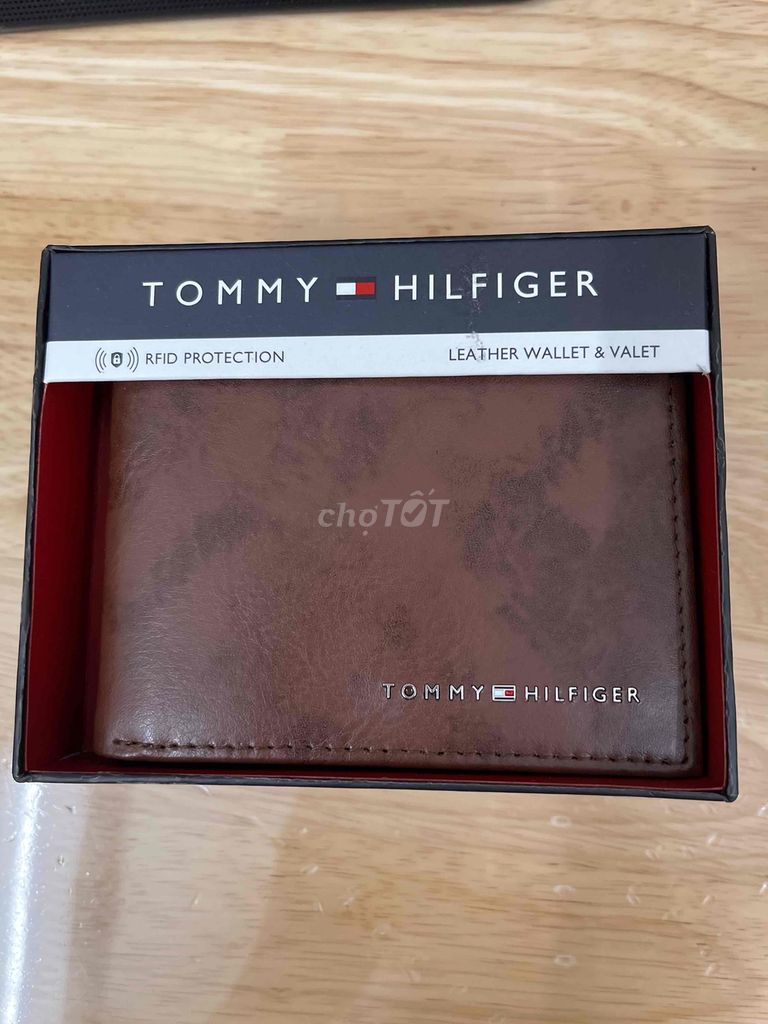 Ví nam Tommy Hilfiger