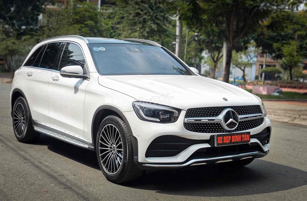 Mercedes Benz GLC 300 4 Matic sx2020 Có Trả Góp