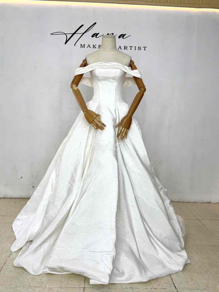 Váy cưới nữ vải mềm mại. Mua bán Quần áo tại Thành phố Hồng Ngự Đồng Tháp được đăng bởi Nam ĐỒNG THÁP hình 1
