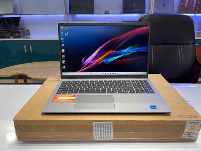 Laptop Dell 15 3520 i5 1335U/8GB/512GB/Mới 99%. Mua bán Laptop tại Quận Ninh Kiều Cần Thơ được đăng bởi HOÀNG MAI STORE