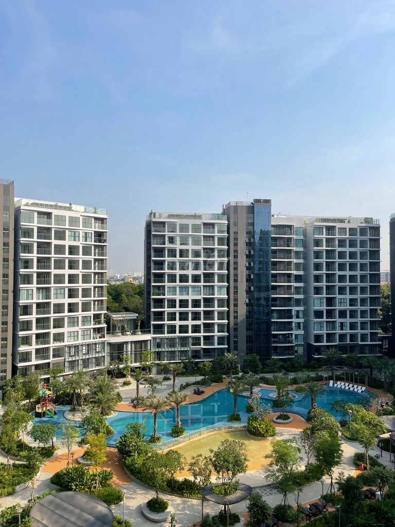 BÁN CĂN GÓC DIAMOND CENTERY 3PN3WC – 120.7M² – VIEW HỒ BƠI TRUNG TÂM