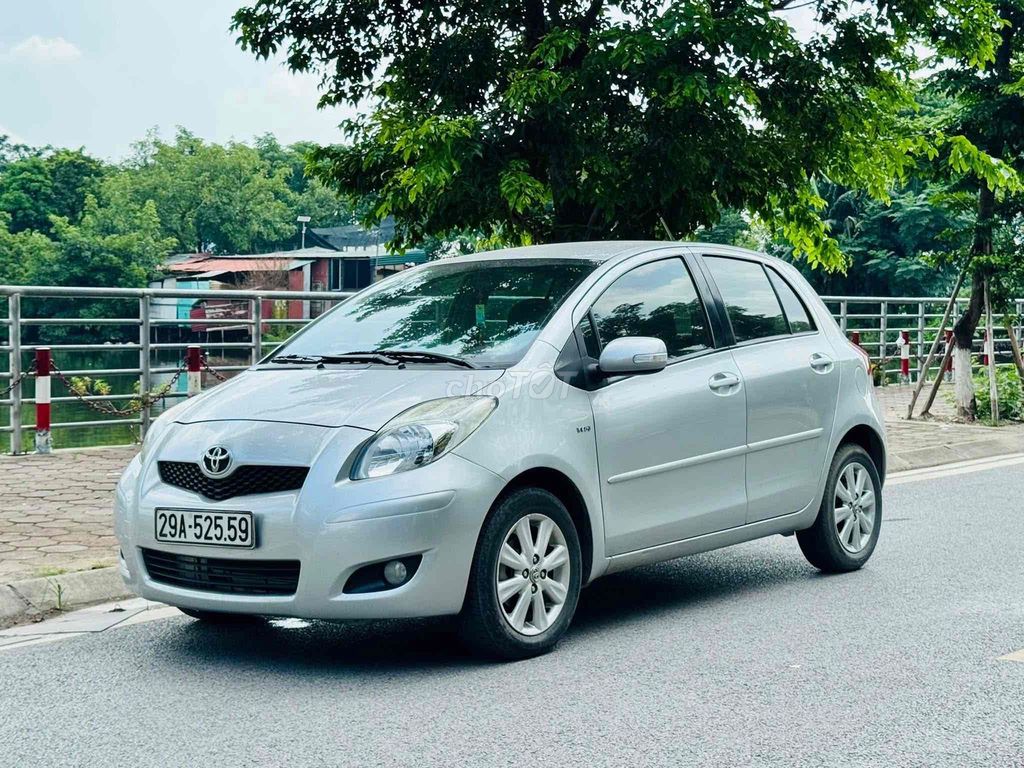Toyota Yaris 2011 - 97000 km. Mua bán Ô tô tại Quận Bắc Từ Liêm Hà Nội được đăng bởi Nguyễn Bách Việt hình 4