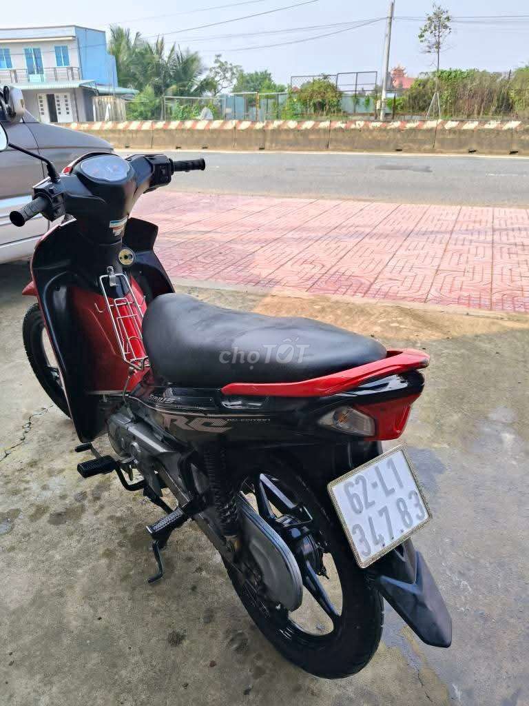 Автомат Yamaha Sirius RC красный