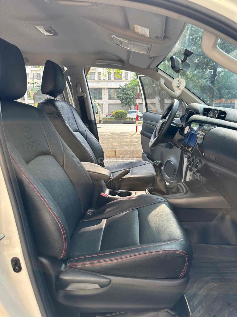 Toyota Hilux 2020 2.4L 4x2 MT - 96836 km. Mua bán Ô tô tại Quận Hà Đông Hà Nội được đăng bởi TIẾN QUÂN CAR hình 19