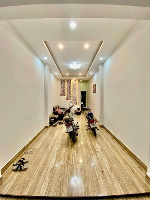 Bán Gấp Nhà Phú Thọ Hoà - 45m2 - 2 Lầu - SHR Ko Quy Hoạch - Giá Ngộp. Mua bán nhà ở tại Quận Tân Phú Tp Hồ Chí Minh được đăng bởi Nhà Đẹp Sài Gòn  