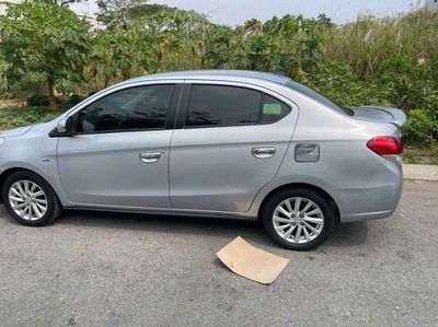 Mitsubishi Mirage Bạc 60000 km