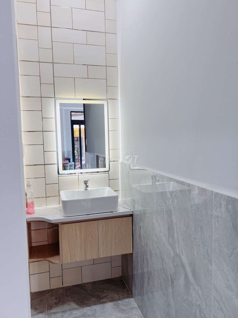Mua bán nhà quận 4, nhà mới đường số xe hơi, 4 tầng hoàn công, nở hậu. Mua bán nhà ở tại Quận 4 Tp Hồ Chí Minh được đăng bởi Mr Bạch hình 4