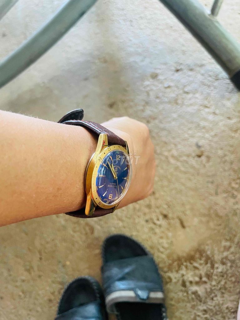 em bán chiếc đồng hồ thuỷ sỹ lên giây còn rất đẹp. Mua bán Đồng hồ tại Thị xã Phú Mỹ Bà Rịa - Vũng Tàu được đăng bởi Mr Vũ hình 5