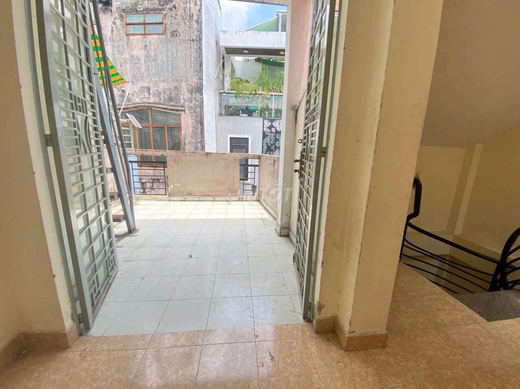 Аренда · 4 комн. · 40 м² · Quận Phú Nhuận, ул. Đường Nguyễn Thị Huỳnh