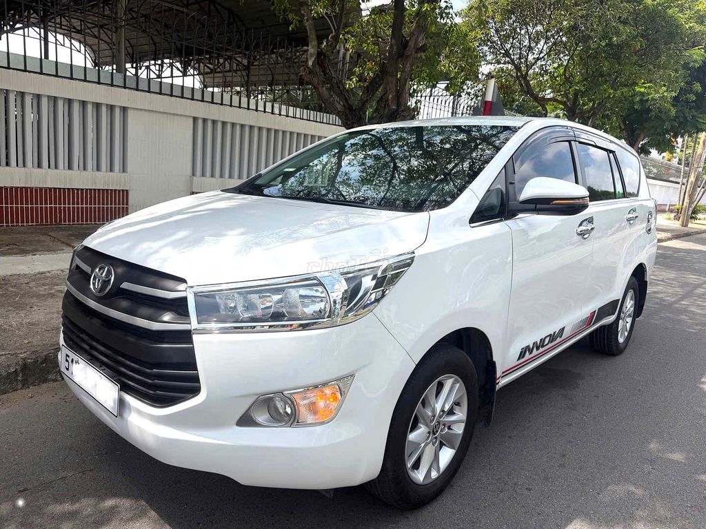 Toyota Innova 2.0E 2019 механическая коробка передач